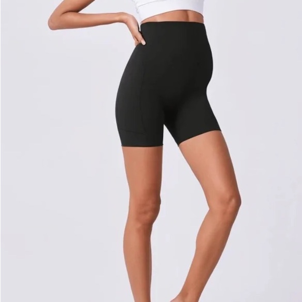 ComfortCloud 2.0 Maternity & Postpartum Biker Shorts - Black - Large